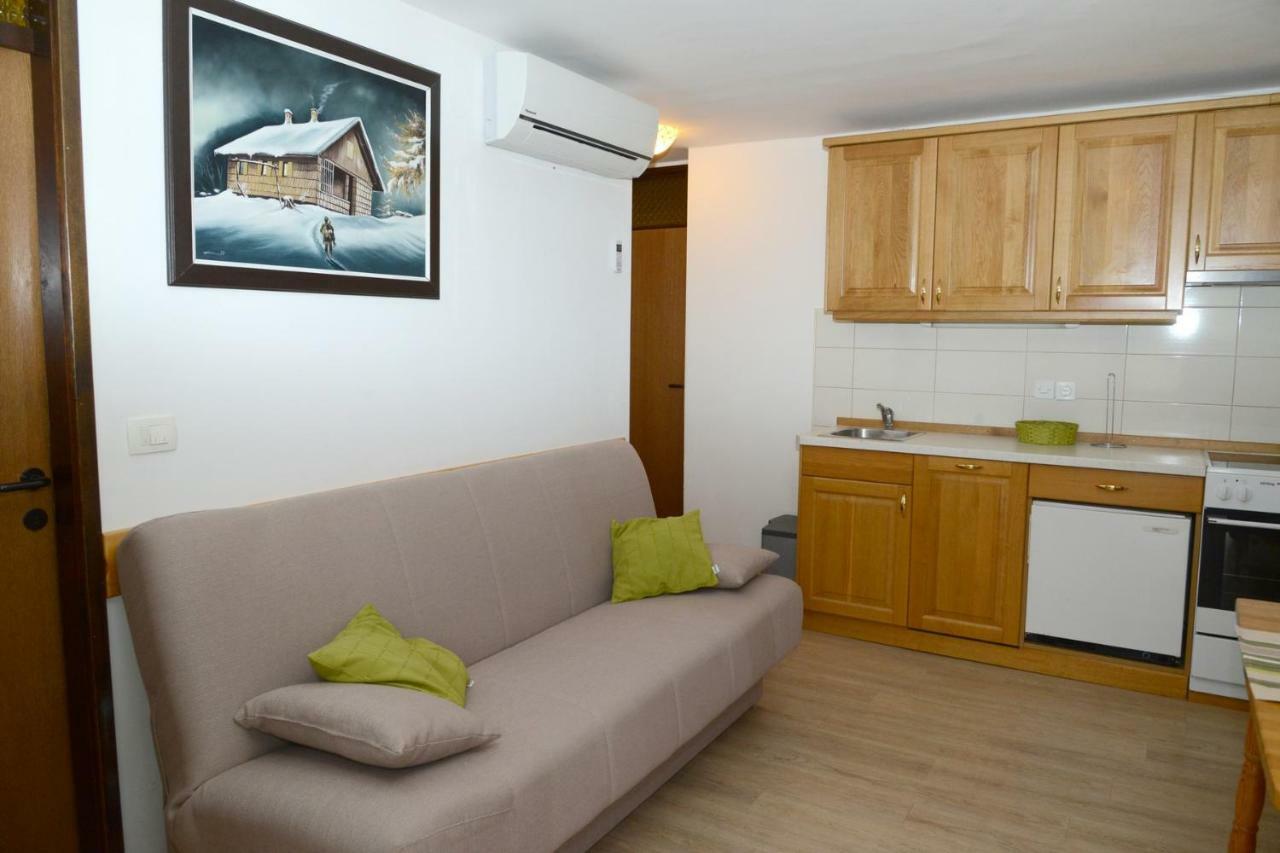 Apartmaji Rabic Бохин Екстериор снимка